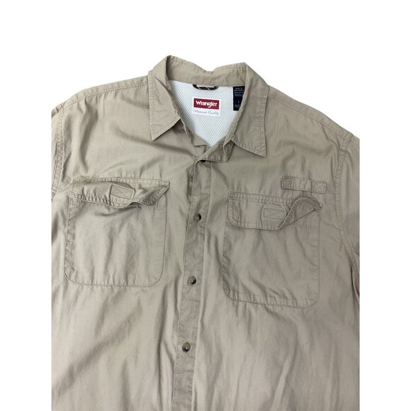 Wrangler Mens Beige Short-Sleeve Button-Up Shirt With Dual Chest Pockets Lightwe - Picture 2 of 5